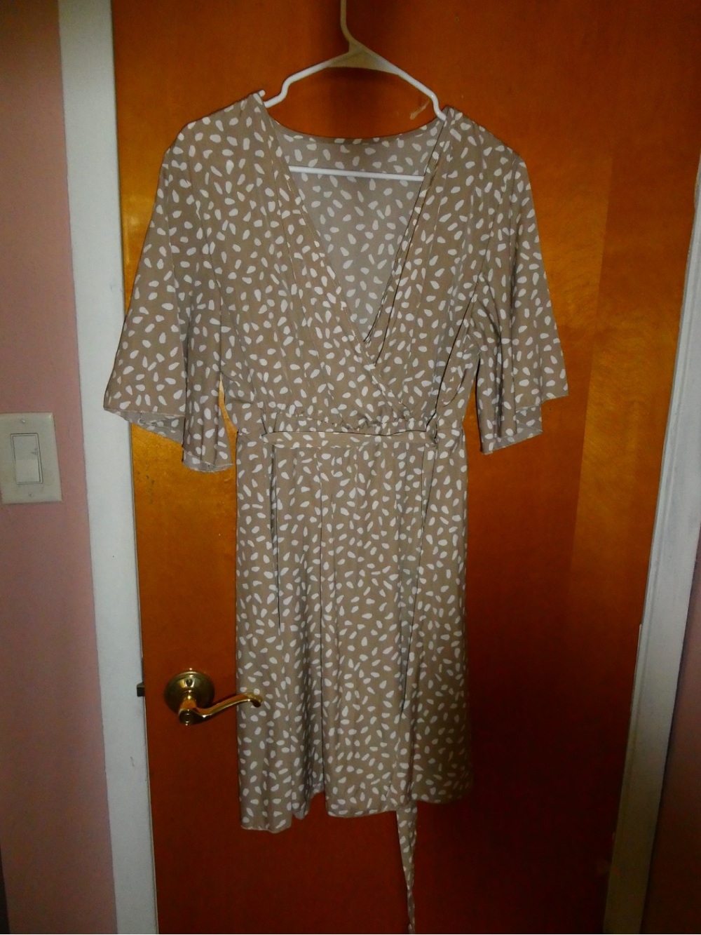 SHEIN Beige Dress with White Leaf Print
